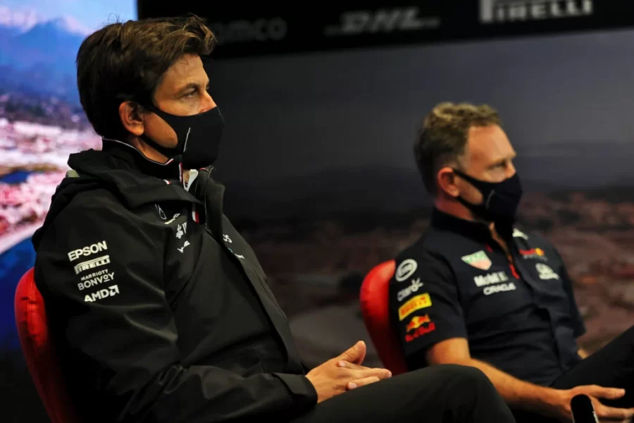 Christian Horner e Toto Wolff no Bahrein 2022