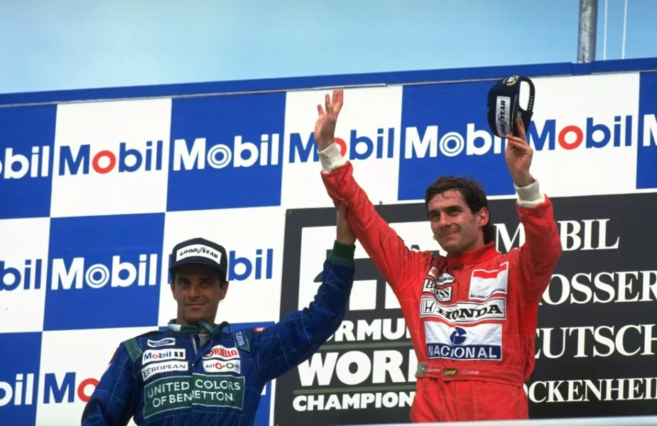 Ayrton Senna vence o GP da Alemanha 1990; de volta ao topo