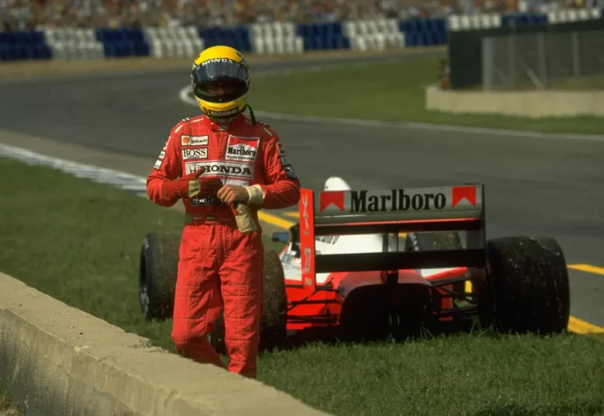 Ayrton Senna GP da Espanha 1990; Uma pedra no caminho