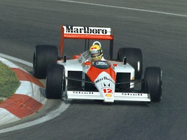 Ayrton Senna e o fabuloso McLaren MP4/4