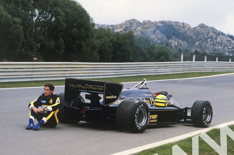 Carro que levou Ayrton Senna à primeira vitória na Fórmula 1 será recriado em tamanho real em projeto da Memento Exclusives com a Classic Team Lotus