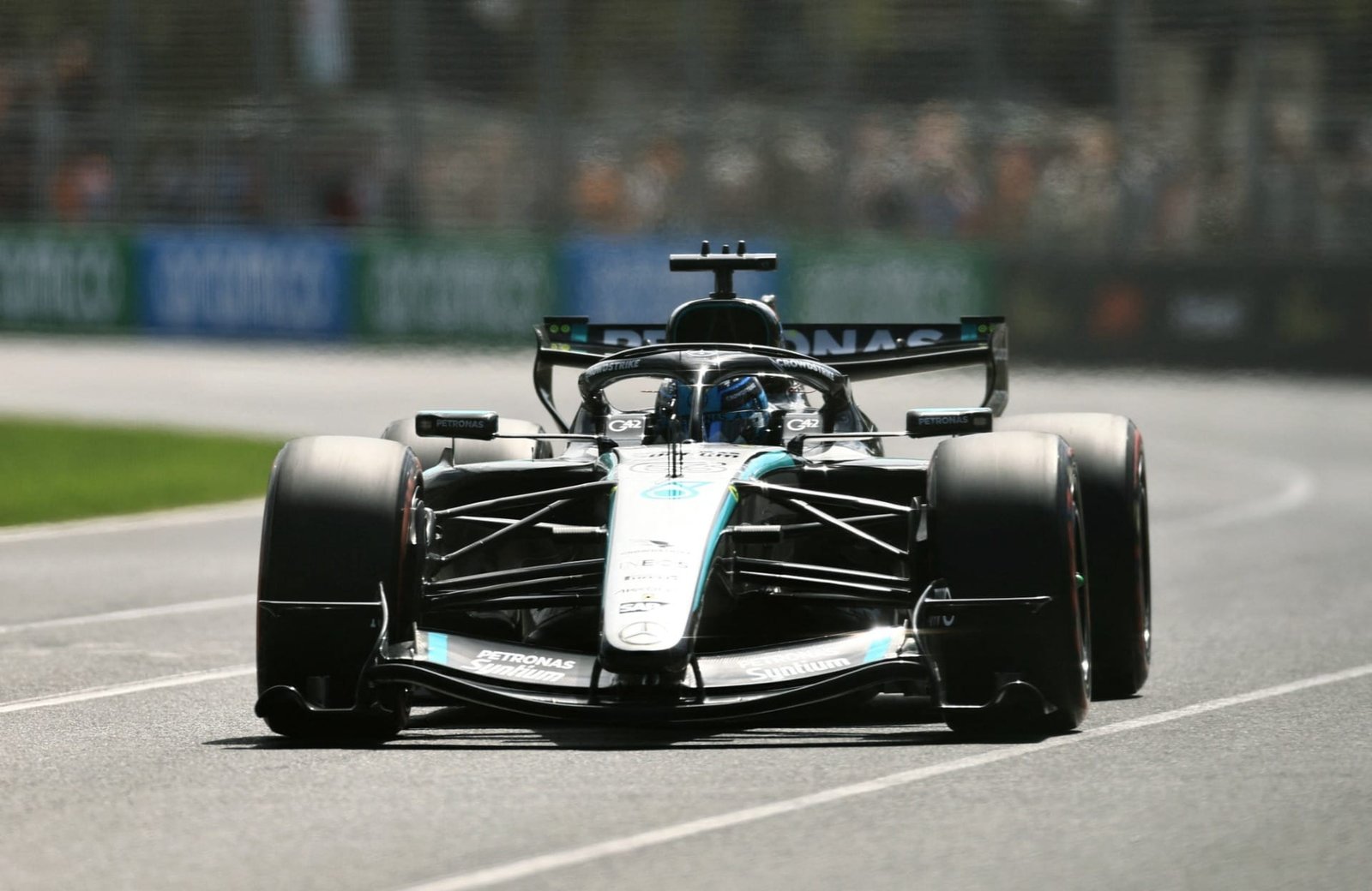 Russell lidera a preparação para o GP de Singapura; veja a posição de Bortoleto
